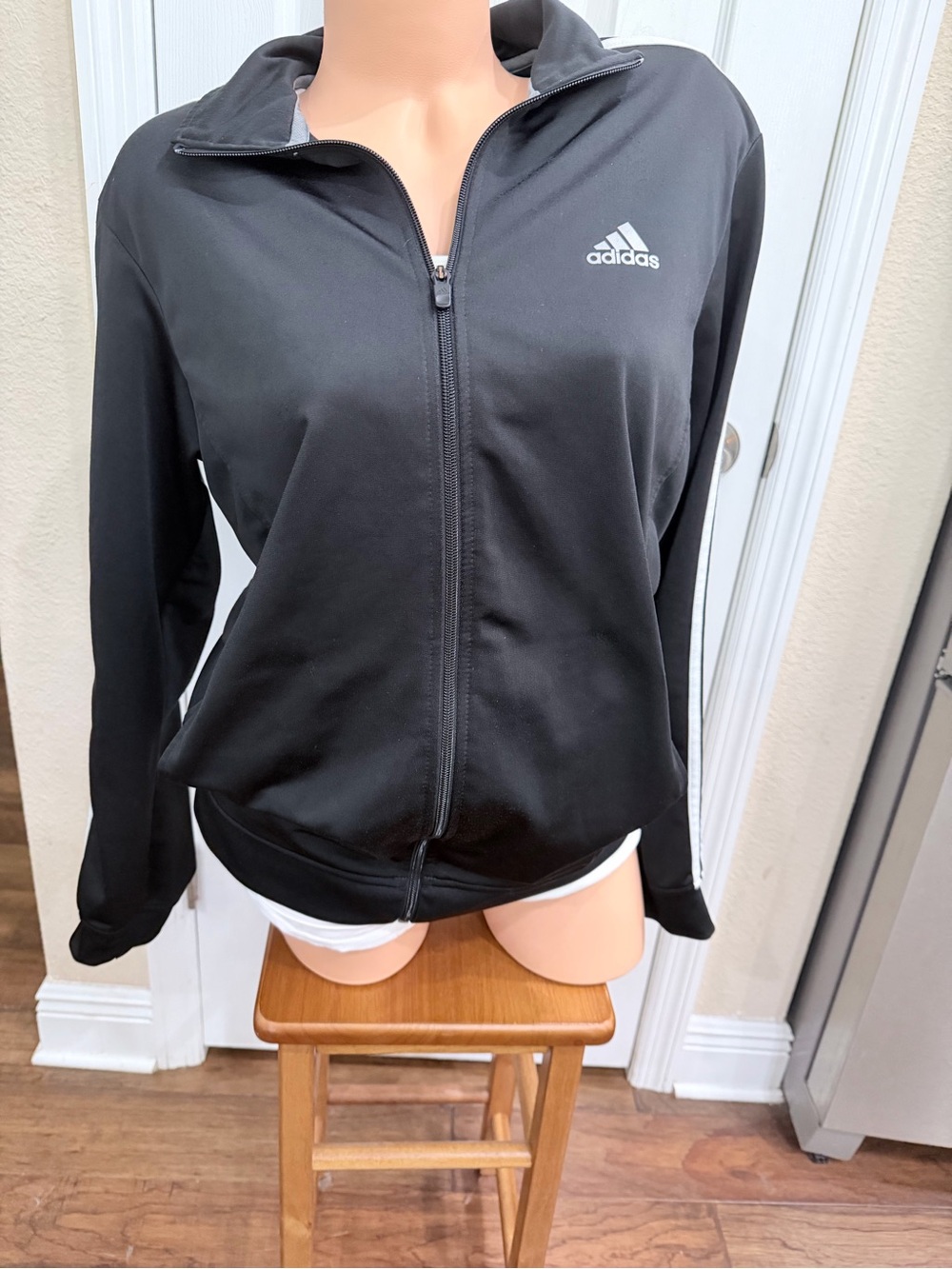 adidas Black 3 Stripe Full Zip Track Jacket Medium Athletic Activewear